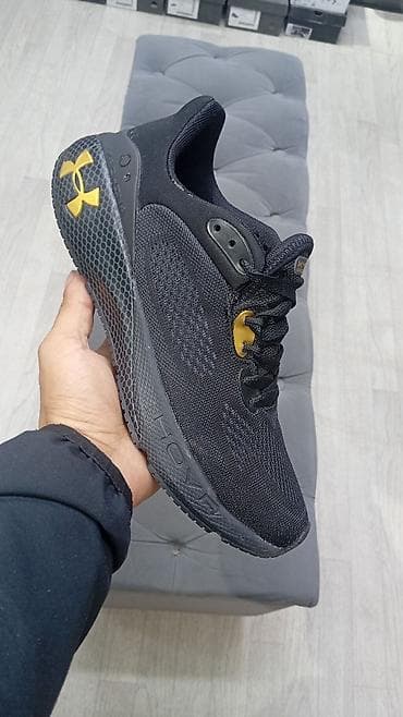 Мужские кроссовки, 41, Under Armour, Новый, цвет - Черный, Бесплатная доставка