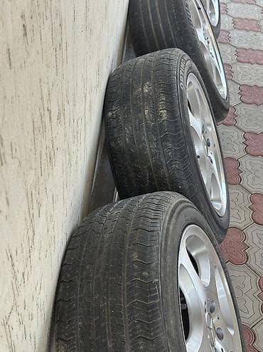 et35: Колеса в сборе 225 / 50 / R 17, Лето, Б/у, Комплект, Легковые, Литые, отверстий - 5 — 5