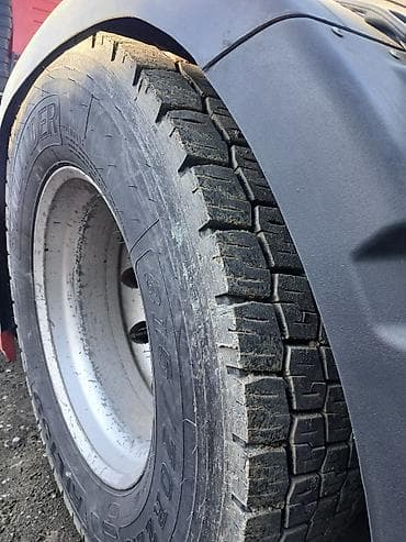 лидер авто: Тягач, Volvo, 2005 г., Без прицепа — 5