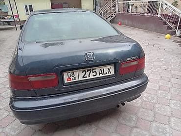 аудио техника: Honda Accord: 1995 г., 2 л, Механика, Седан — 2