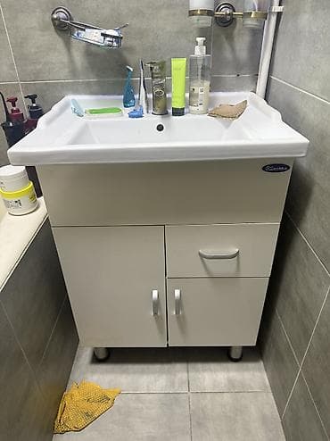 Ванна, Квадратная, Материал: Чугун, Размер: 62 x 47 см at lalafo.kg Ванна, Квадратная, Материал: Чугун, Размер: 62 x 47 см