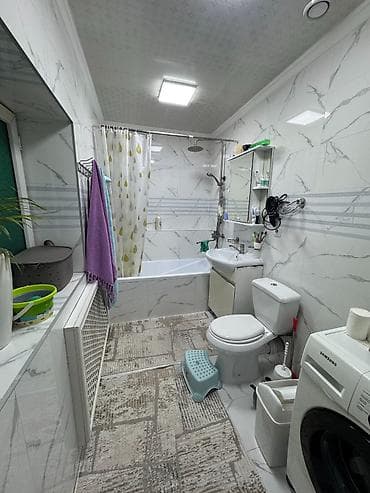 Дома: Продаю дом 📍в р-не Тоголока Молдо/Щербакова Характеристики: • — 10