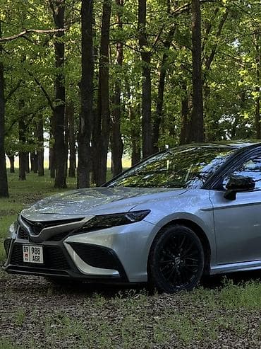 салазка на бампер: Toyota Camry: 2021 г., 2.5 л, Автомат, Бензин, Седан — 2