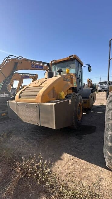 полировычный машынка: Дорожный каток XCMG модели XS203J предназначен для уплотнения дорожных — 3