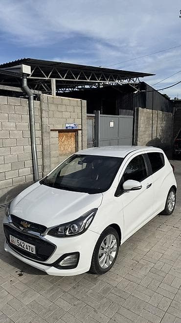 танар фото: Chevrolet Spark: 2016 г., 1 л, Автомат, Бензин, Хэтчбэк — 2