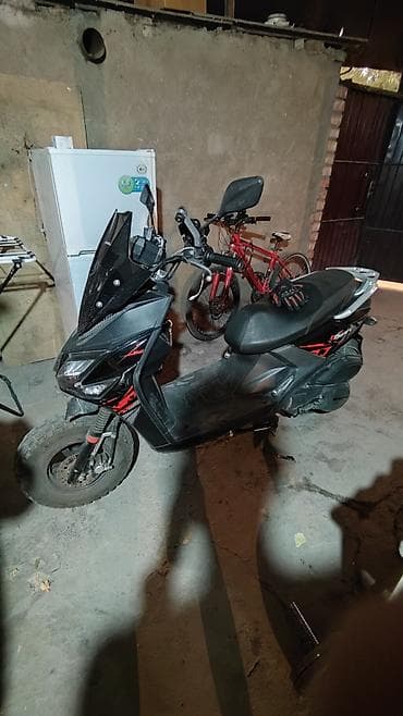 Тип скутера 150 куб. см, Бензин, Б/у