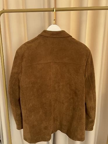 Айымдардын кийими: Продам замшевый пиджак 🤎(ТОРГ УМЕСТЕН) Размер L–XL, подойдёт на L и — 2