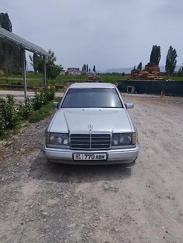бишкек мотоцикл: Mercedes-Benz W124: 1993 г., 2.2 л, Кол менен иштөөчү, Бензин, Седан — 1