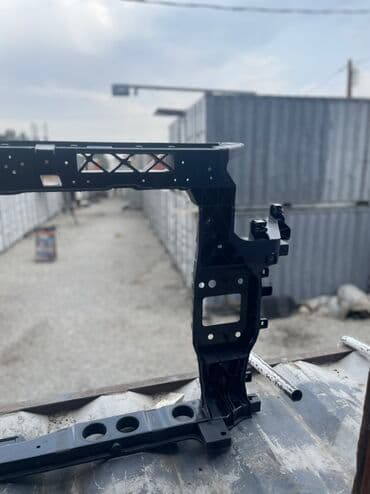 купить сетку для решетки радиатора: Экран крепления радиатора Kia, Новый, Аналог — 3