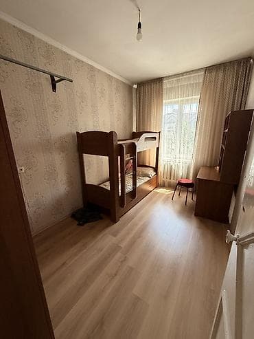 Недвижимость: 3 комнаты, 67 м², 105 серия, Аламедин-1 мкр 105 серия, 5 этаж, Косметический ремонт — 2