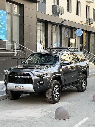 Транспорт: Toyota 4Runner: 2021 г., 4 л, Автомат, Бензин, Внедорожник — 3