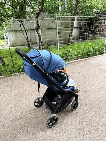 chicco echo: Прогулочная коляска New Lux (голубая) состояние новое ! В комплекте — 1