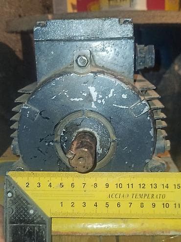 Компрессоры: Электродвигатель, Б/у, В наличии — 5