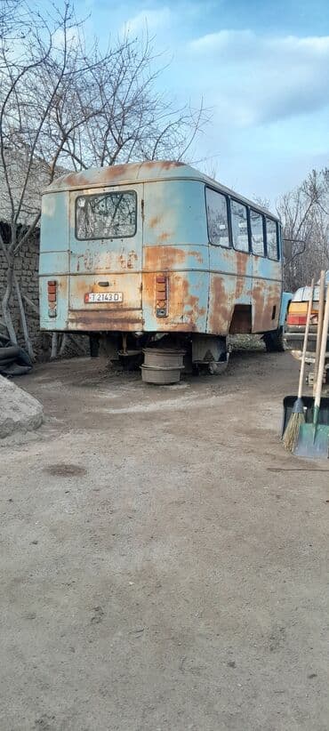 продать скутер: ГАЗ : 1994 г., 4.2 л, Механика, Бензиновая, Бус — 3