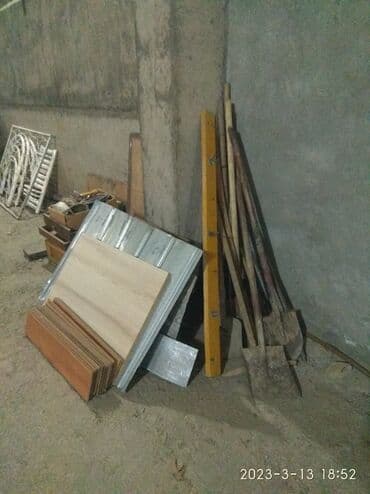 продаю старый мебель: Ош.В связи ликвидацией частного хозяйства продаю: бочки 200 — 9