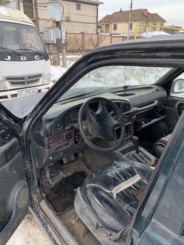 дизил авто: Продаётся внедорожник тёмно‑зелёного цвета. Характеристики и — 6