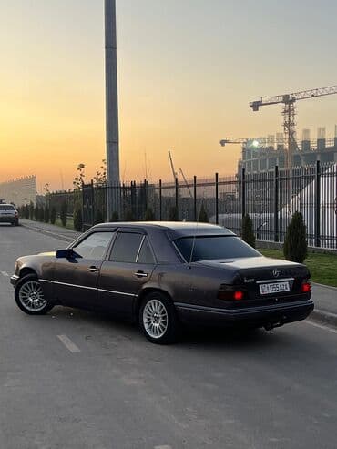 мерседес дубл кабина: Mercedes-Benz W124: 1994 г., 2 л, Механика, Дизель, Седан — 11