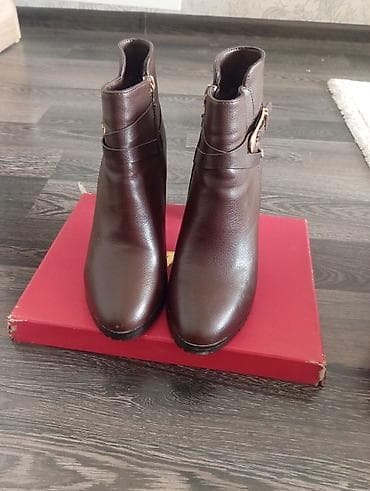 женские ботильены: Женские полусапожки/ботильоны, цвет темно-коричневый. размер 40 - — 1