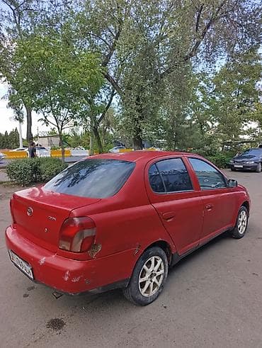 Toyota Echo: 2000 г., 1.5 л, Автомат, Бензин, Седан at lalafo.kg Toyota Echo: 2000 г., 1.5 л, Автомат, Бензин, Седан