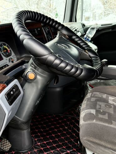 купить чехол для авто в бишкеке: Тягач, Mercedes-Benz, 2005 г., Без прицепа — 6