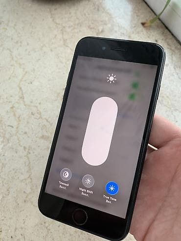 aphone 11: IPhone SE 2020, Б/у, 64 ГБ, Черный, 76 % — 1