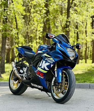 Мотоциклы: Спортбайк Suzuki, 750 куб. см, Бензин — 1
