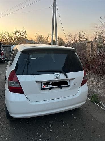 fit 2004: Honda Fit: 2002 г., 1.3 л, Вариатор, Бензин, Хэтчбэк — 4