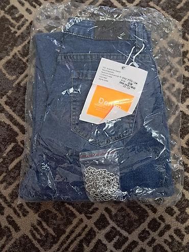 Женская одежда: Джинсы Denim - Классический синий цвет, плотный деним с легким — 5