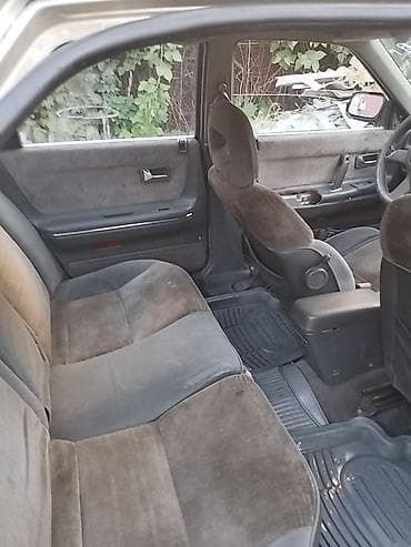 mc 2000: Mazda 626: 1991 г., 2 л, Механика, Бензин, Седан — 8