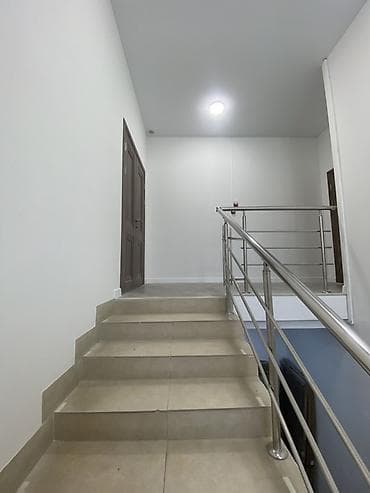 разный: Аренда офисов, 456 м², В жилом комплексе, 1 линия, С отдельным входом, С отдельным сан узлом — 7