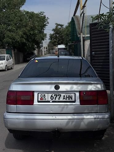 Транспорт: Volkswagen Passat: 1994 г., 1.8 л, Механика, Бензин, Седан — 4