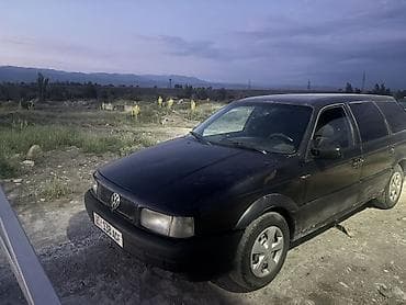 авто мотор: Volkswagen Passat Variant: 1990 г., Универсал — 5