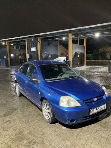 Kia Rio: 2003 г., 1.4 л, Механика, Бензин, Седан