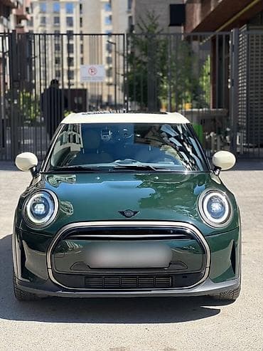Mini : 2022 г., 1.5 л, Робот, Бензин, Хэтчбэк