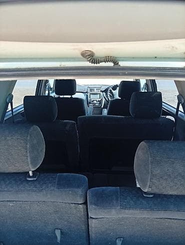 Транспорт: Toyota Ipsum: 2002 г., 2.4 л, Автомат, Бензин, Минивэн — 2