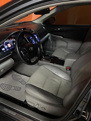 Продажа авто: Toyota Camry: 2013 г., Автомат, Бензин, Седан — 9