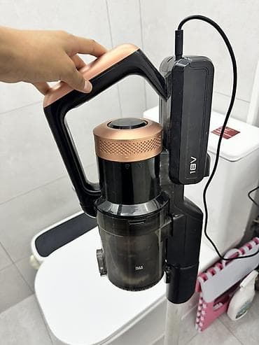 roboclean 114f: Беспроводной вертикальный пылесос 18V - Формат 2‑в‑1: ручной блок с — 1