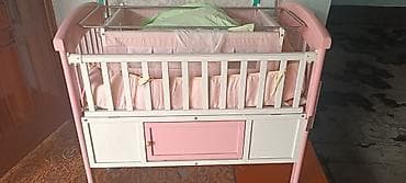 Манеж-кровать, Б/у, С комодом at lalafo.kg Манеж-кровать, Б/у, С комодом