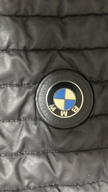 Женская одежда: Размер XL маломерка. Оригинал.Утеплённая жилетка BMW M Motorsport - — 4