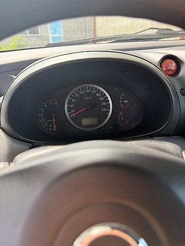 алмеро тино: Nissan Almera Tino: 2003 г., 1.8 л, Механика, Бензин, Минивэн — 6