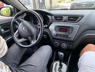 Kia Rio: 2012 г., 1.6 л, Автомат, Бензин — 5