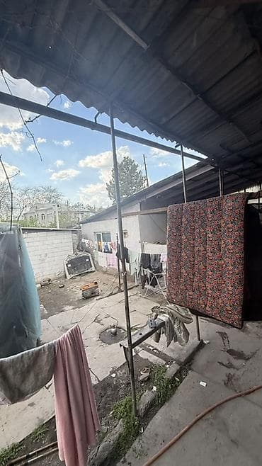 участок для строительства село кызыл туу: -Продается угловой участок 6,6 соток -Район Жибек жолу-Молодой гвардии — 9