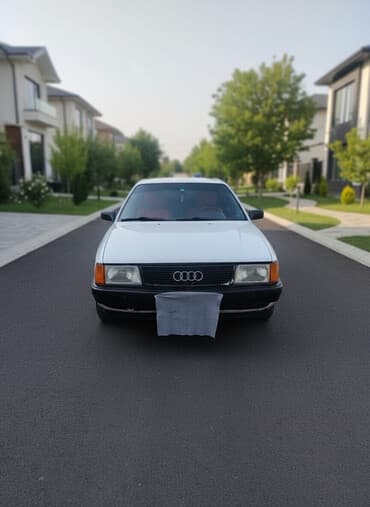 Audi 100: 1986 г., 1.8 л, Механика, Бензин, Седан