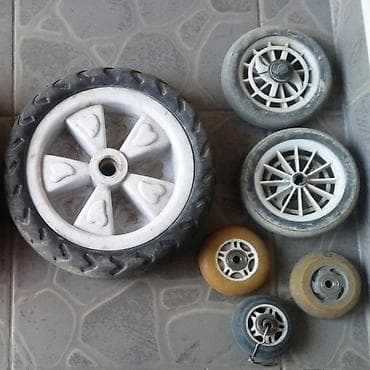 Книги и журналы: Велозапчасти и колёсики с гаража. Остатки. Цены от 50 сом — 2