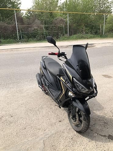 ниже: Скутер BARS, черный мат с золотыми акцентами Спорт полный настройка — 3