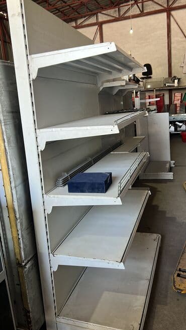 Витрины, стеллажи, полки торговые металлические б/у, полка магазинная