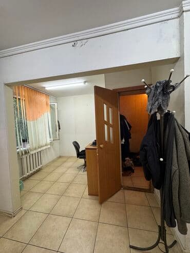 продается коммерческое помещение псо: 📍11-микрорайон 🔘Этажи 1/4 🔘34,4м² Продается нежилое помещение — под — 6