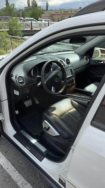 бампе: Mercedes-Benz GL-Class: 2006 г., 4.7 л, Автомат, Газ, Внедорожник — 3
