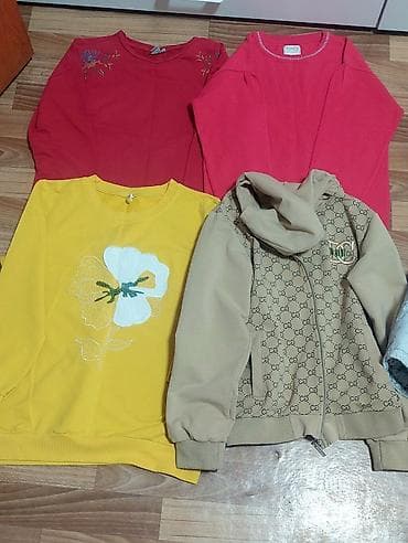 Кофточки на девочку 12‐13 лет. за всё вместе 200 сом - Бордовый