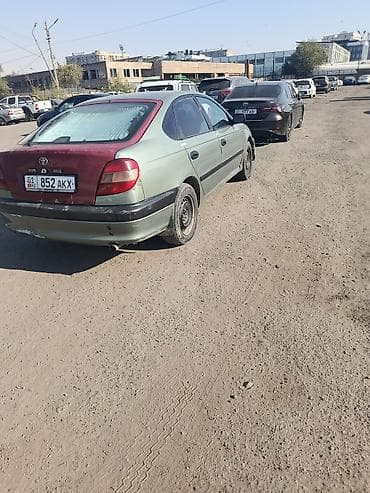 e2 byd: Toyota Avensis: 2002 г., Автомат, Бензин, Лифтбек — 3
